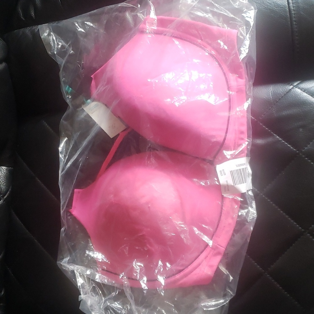 NWT Lane Bryant Livi Active medium impact bra